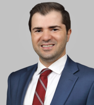 Dr. Eazaz Sadeghvaziri Headshot